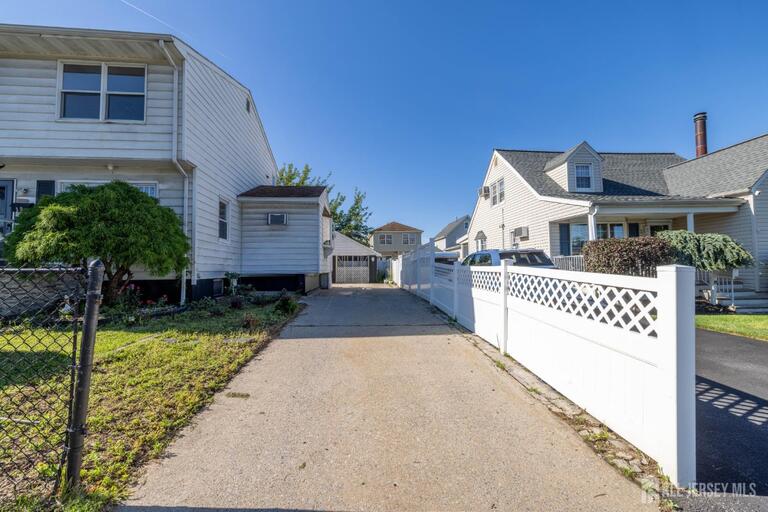 Photo 2 of 15 Clinton Avenue, Keasbey NJ 08832, Keasbey, NJ