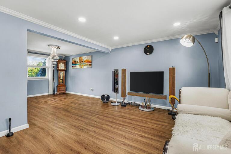 Photo 4 of 907 Mer-edinburg Road, Hamilton NJ 08690, Hamilton, NJ