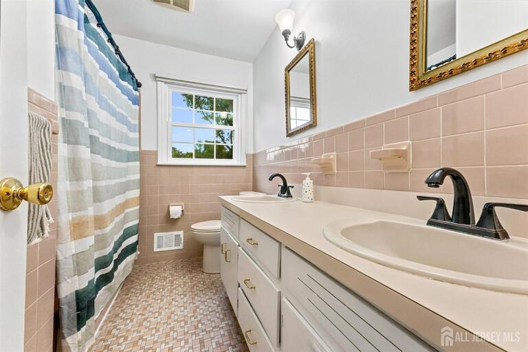 Photo 23 of 273 Grove Avenue, Metuchen NJ 08840, Metuchen, NJ