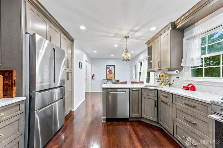 Photo 11 of 273 Grove Avenue, Metuchen NJ 08840, Metuchen, NJ