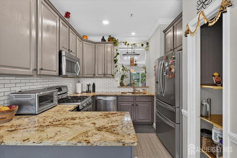 Photo 6 of 1008 Blossom Circle, South Brunswick NJ 08810, South Brunswick, NJ