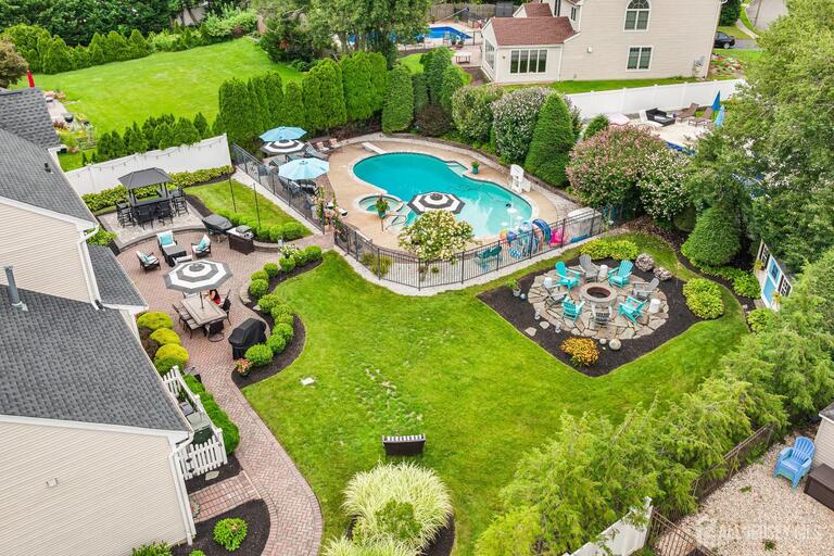 Photo 12 of 31 Woodstown Drive, Freehold NJ 07728, Freehold, NJ