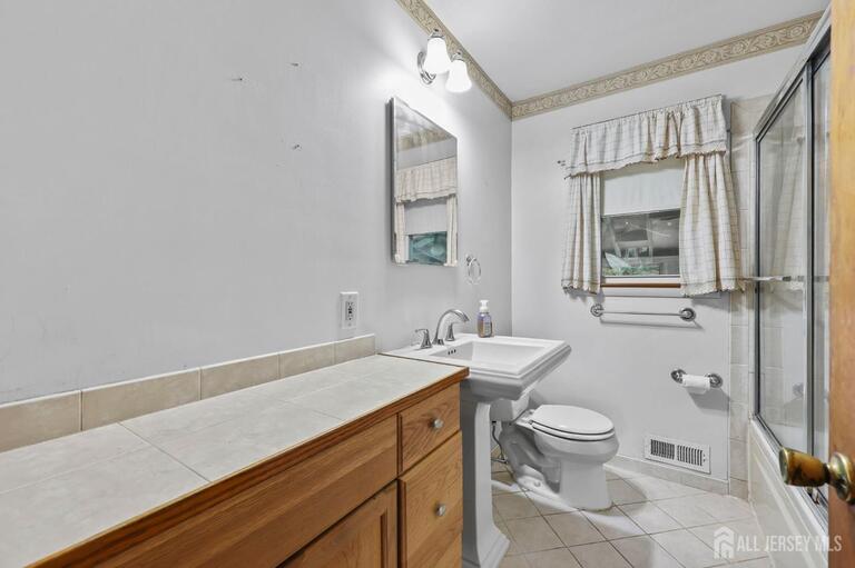 Photo 19 of 64 Berkley Avenue, Colonia NJ 07067, Colonia, NJ