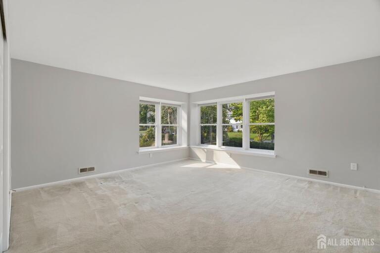 Photo 15 of 20 Franklin Drive, Plainsboro NJ 08536, Plainsboro, NJ