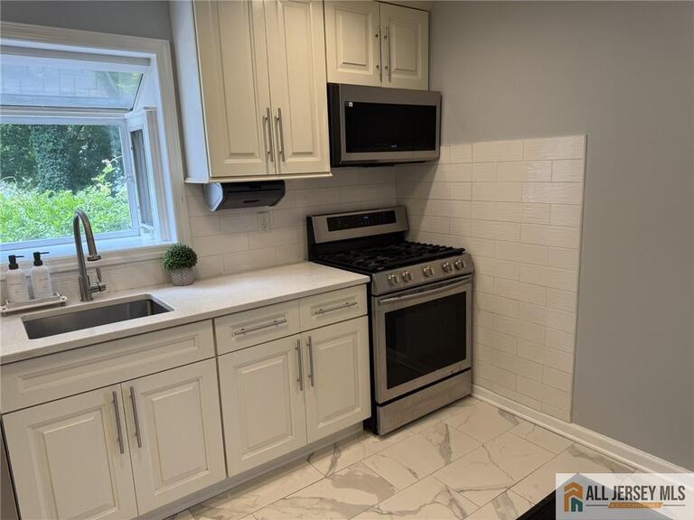 Photo 16 of 170 Prospect Avenue, Edison NJ 08817, Edison, NJ