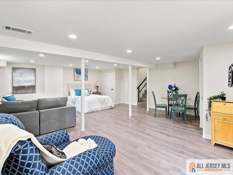 Photo 29 of 13 Glencourt Avenue, Edison NJ 08837, Edison, NJ
