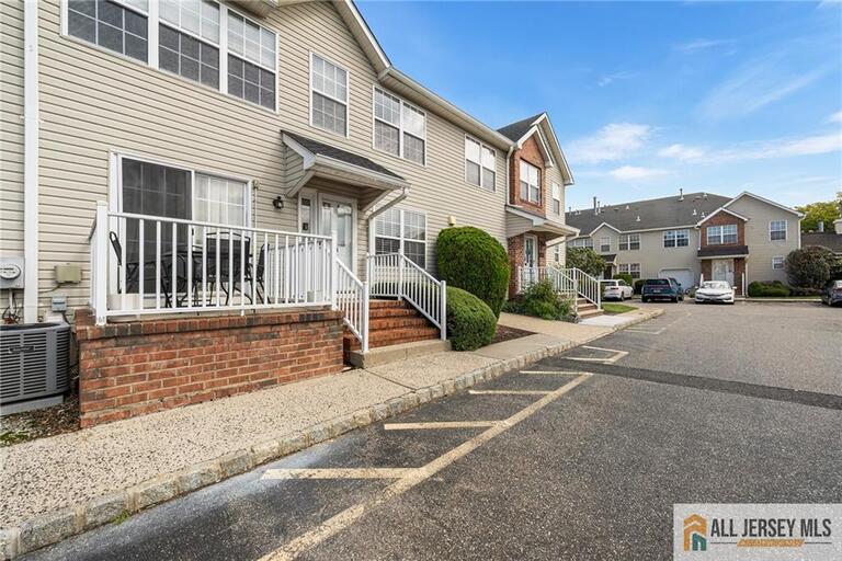 Photo 2 of 364 Bowler Court, Piscataway NJ 08854, Piscataway, NJ