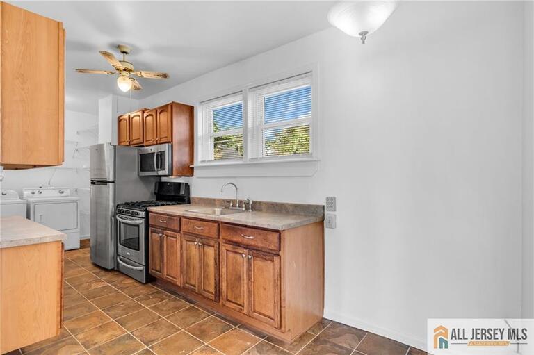 Photo 10 of 94 Neptune Place, South Amboy NJ 08879, South Amboy, NJ