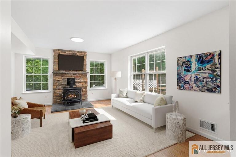 Photo 15 of 569 Buttonwood Drive, Jackson NJ 08527, Jackson, NJ
