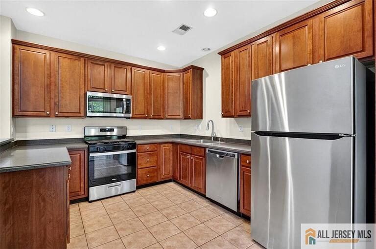 Photo 17 of 68 Osprey Drive, Old Bridge NJ 08857, Old Bridge, NJ