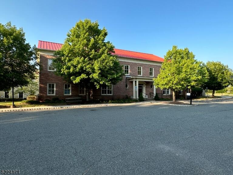 Property listing MLS 3956209 photo 1