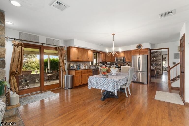 Property listing MLS 4003803 photo 13