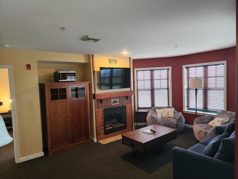 Property listing MLS 4010257 photo 5