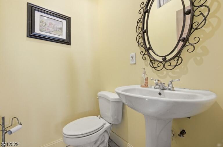 Property listing MLS 4010735 photo 22