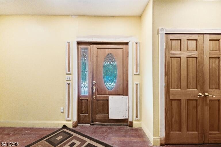 Property listing MLS 4010738 photo 11