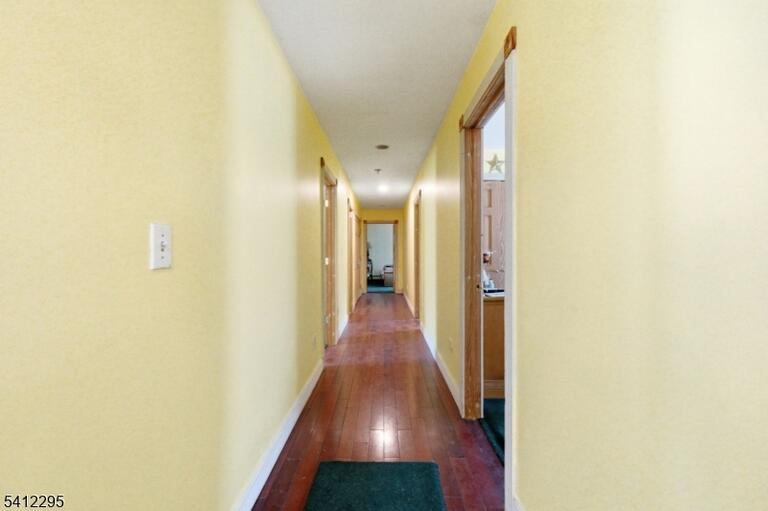 Property listing MLS 4010738 photo 31