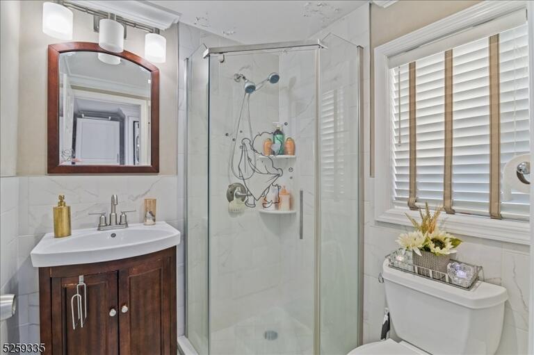 Property listing MLS 4010945 photo 10