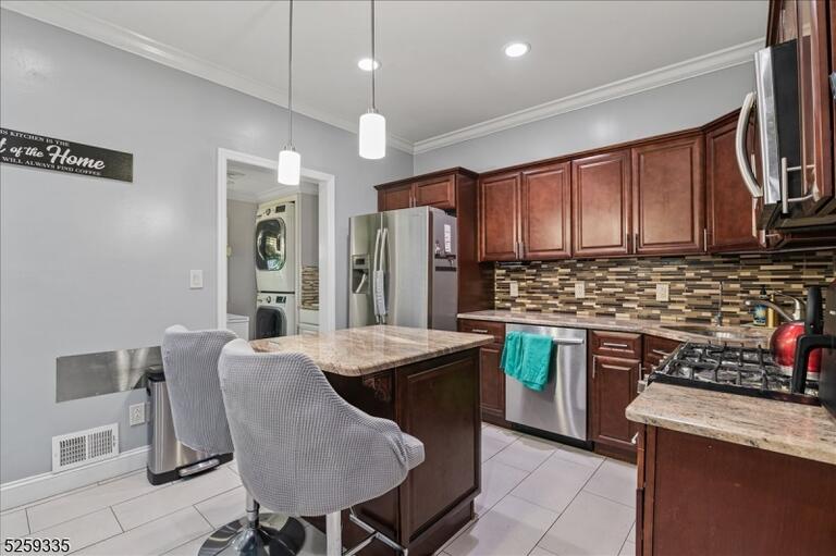 Property listing MLS 4010945 photo 6