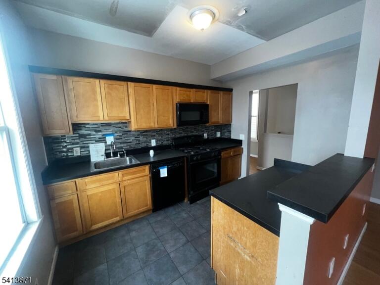 Property listing MLS 4011760 photo 1