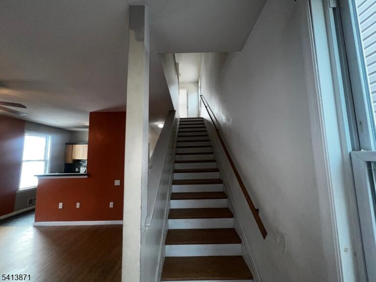 Property listing MLS 4011760 photo 10