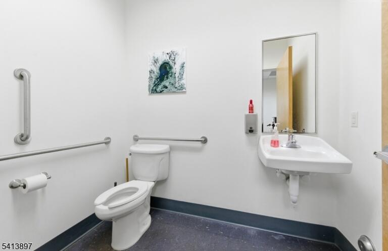 Property listing MLS 4011777 photo 9