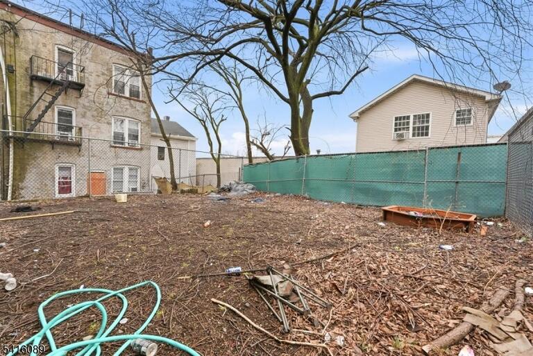 Property listing MLS 4013578 photo 36