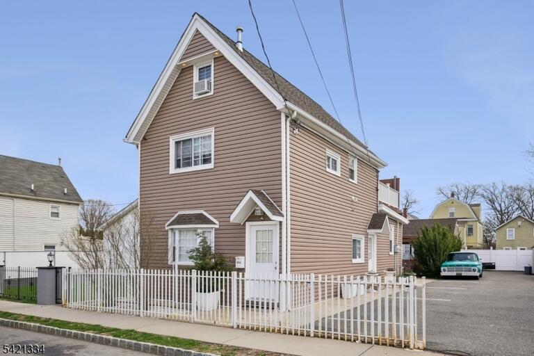 Property listing MLS 4018264 photo 12