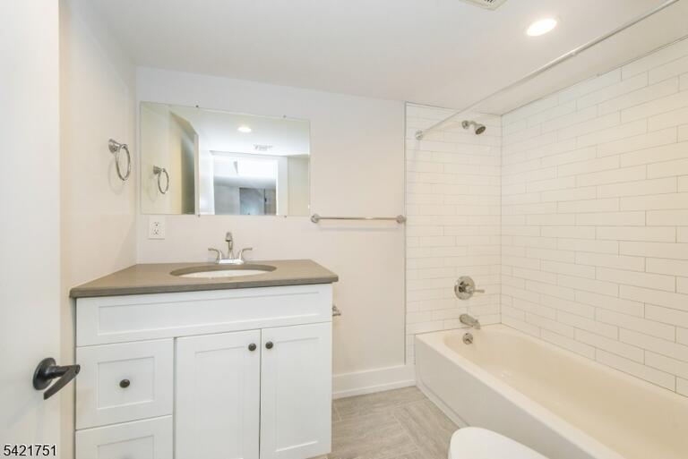Property listing MLS 4019515 photo 18
