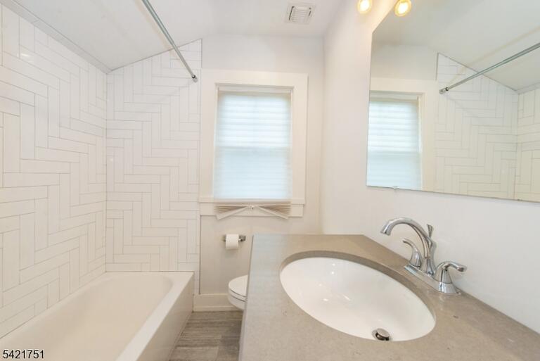 Property listing MLS 4019515 photo 19