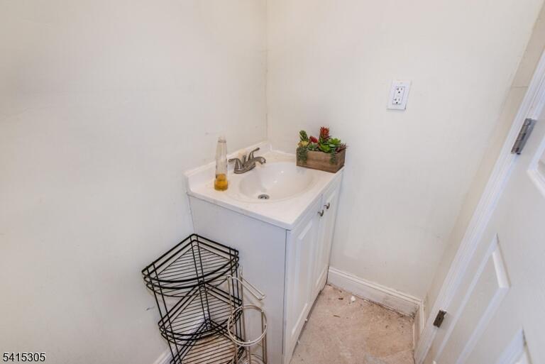 Property listing MLS 4019908 photo 17