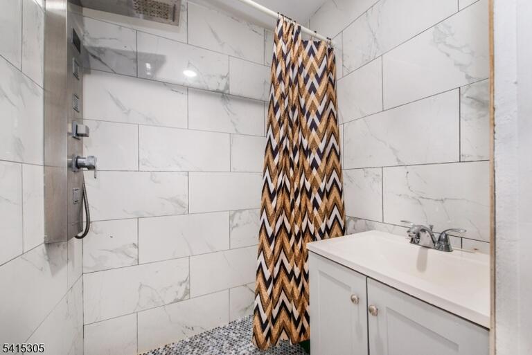 Property listing MLS 4019908 photo 9
