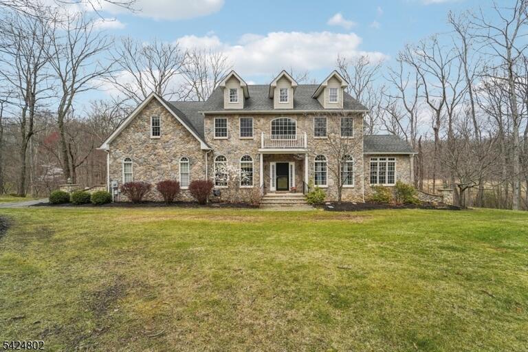 Property listing MLS 4021312 photo 1