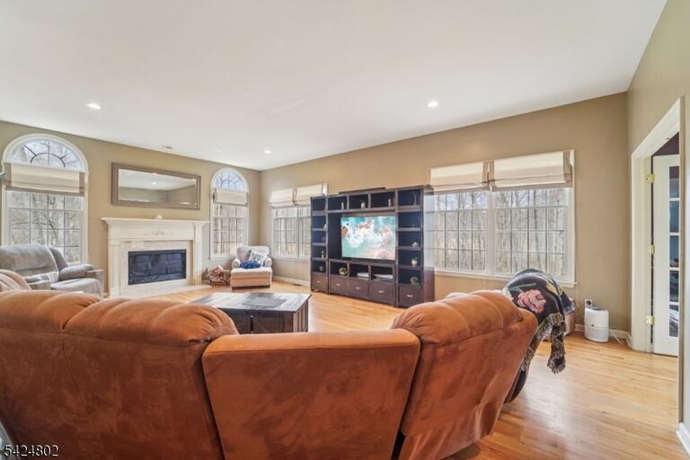 Property listing MLS 4021312 photo 11