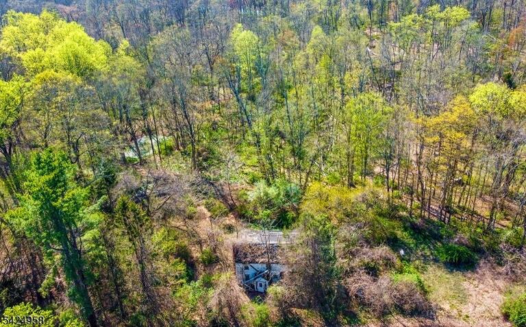 Property listing MLS 4021525 photo 10