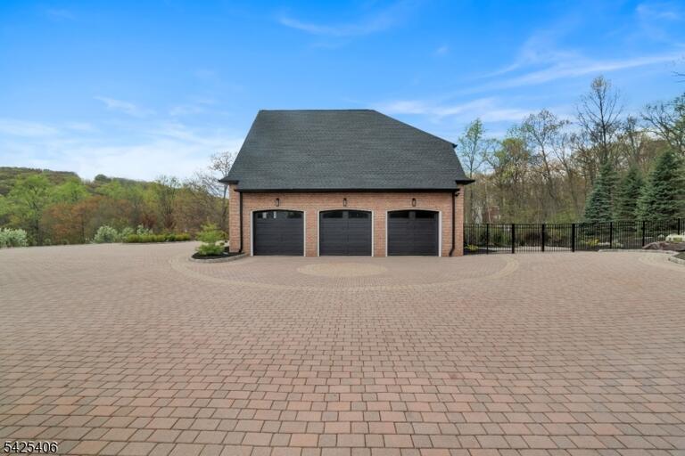 Property listing MLS 4021720 photo 5