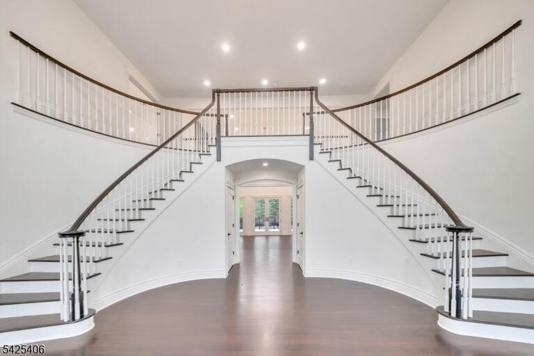Property listing MLS 4021720 photo 6
