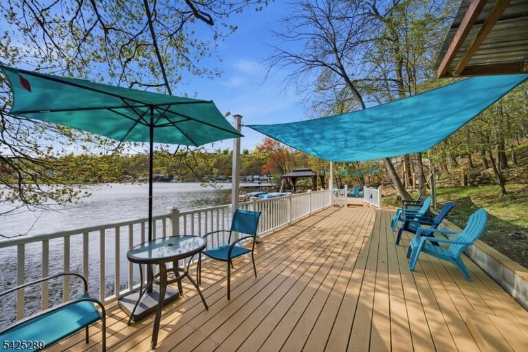 Property listing MLS 4023518 photo 2