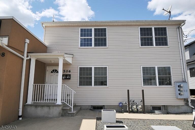 Property listing MLS 4025182 photo 1