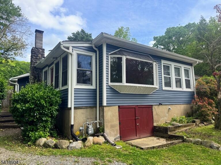 Property listing MLS 4026157 photo 2