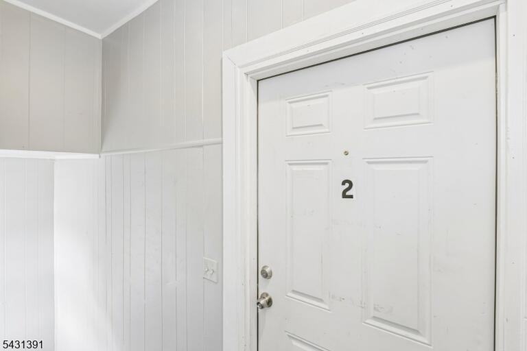 Property listing MLS 4028072 photo 2