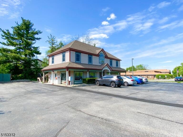 Property listing MLS 4028316 photo 4