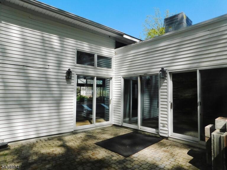 Property listing MLS 4030295 photo 37