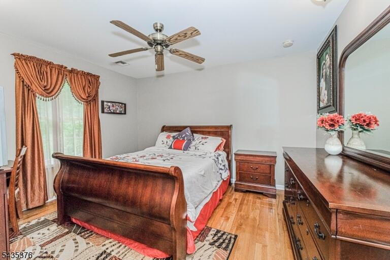 Property listing MLS 4030542 photo 28