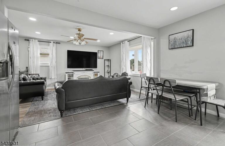 Property listing MLS 4031696 photo 8
