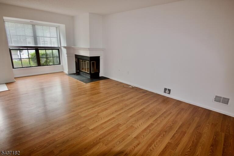 Property listing MLS 4032173 photo 8