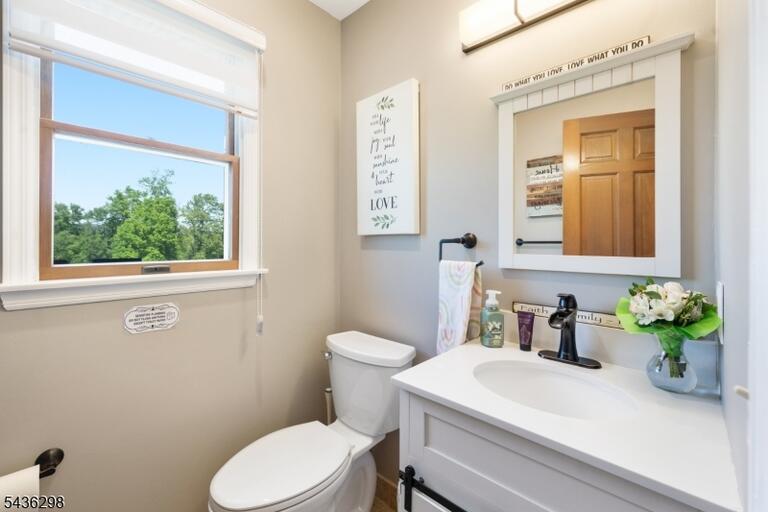 Property listing MLS 4032211 photo 28