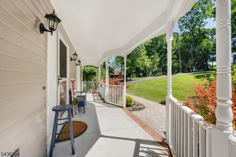 Property listing MLS 4032211 photo 36