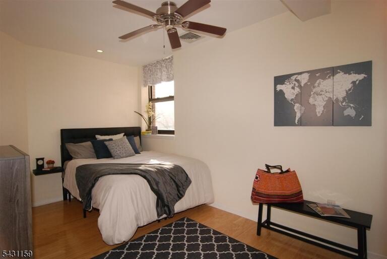 Property listing MLS 4032228 photo 12