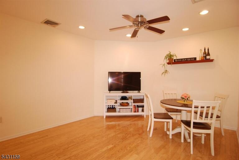 Property listing MLS 4032228 photo 7