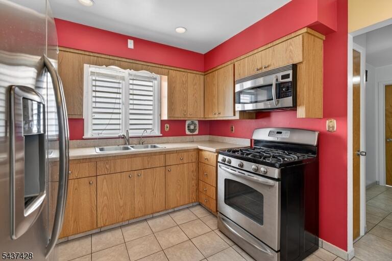 Property listing MLS 4032397 photo 8